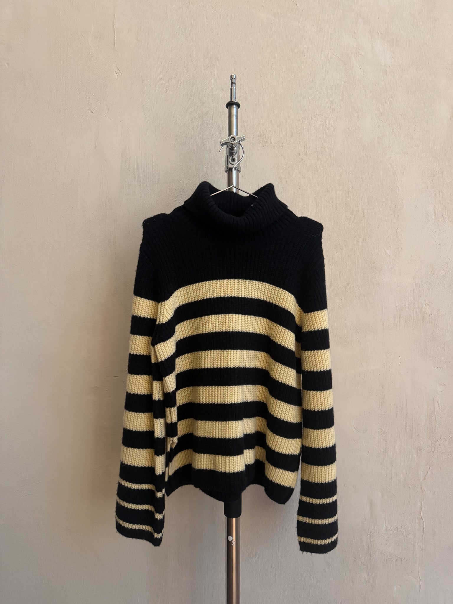 Baum und pferdgarten striped knit