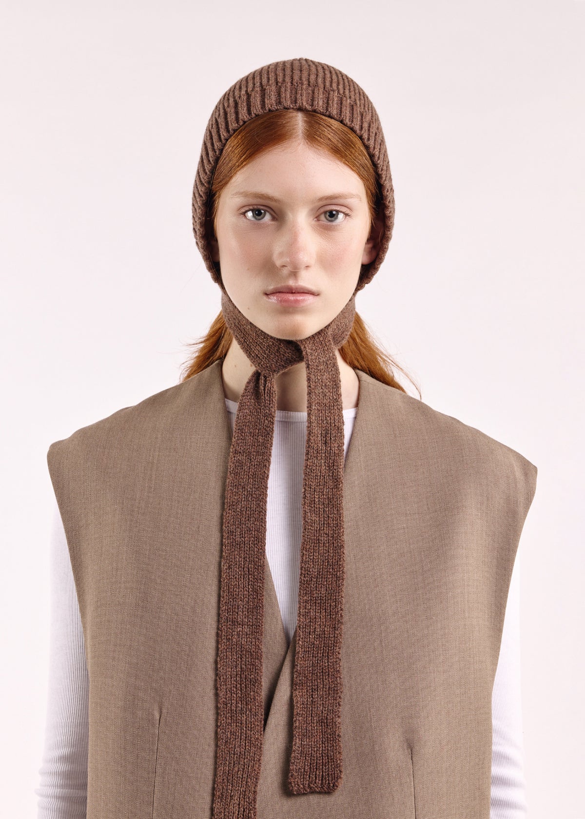 CLOIMH Tied Hood - Brown