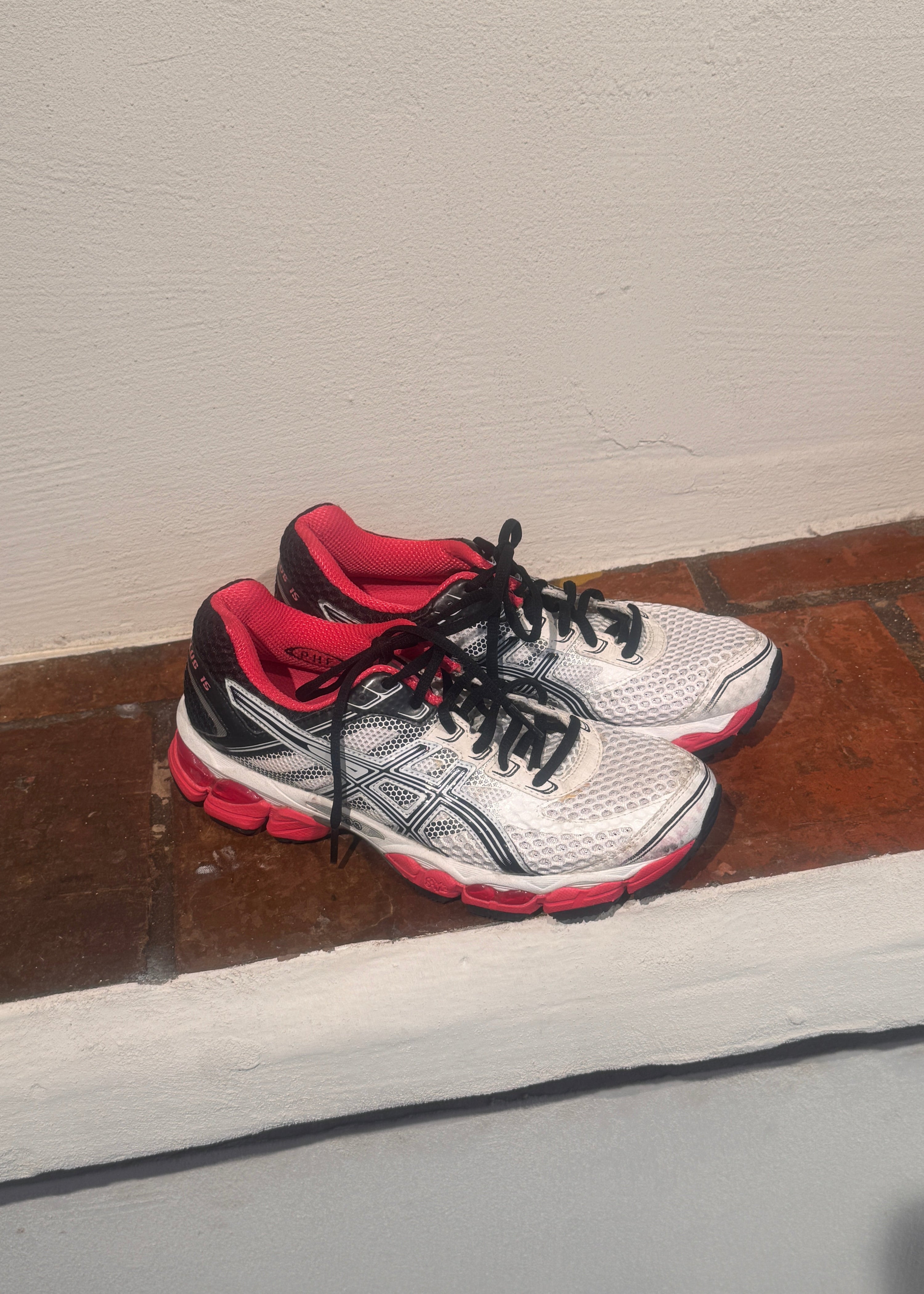 Asics sneakers - Size 39,5