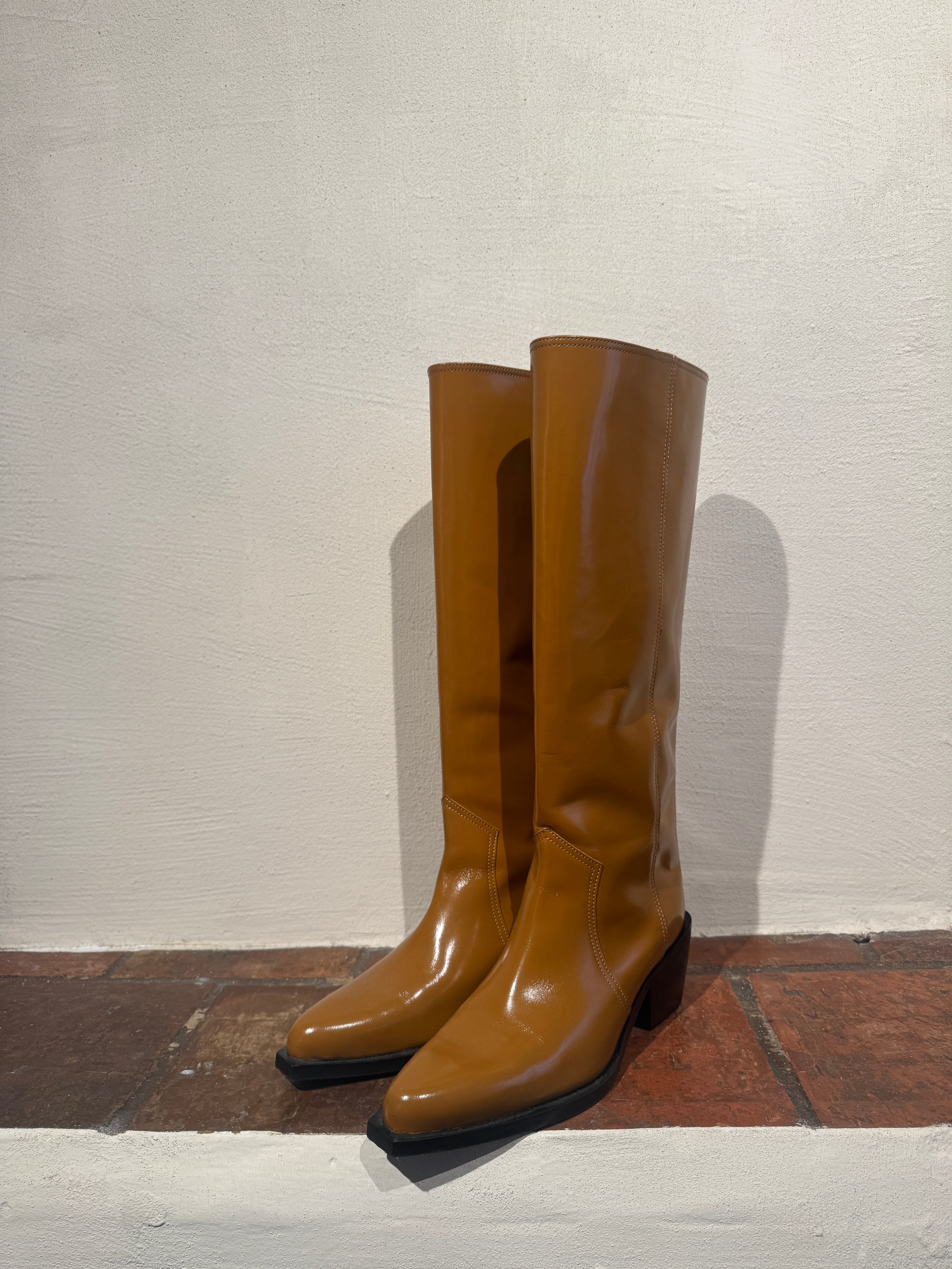 Bimba Y Lola boots - Size 40