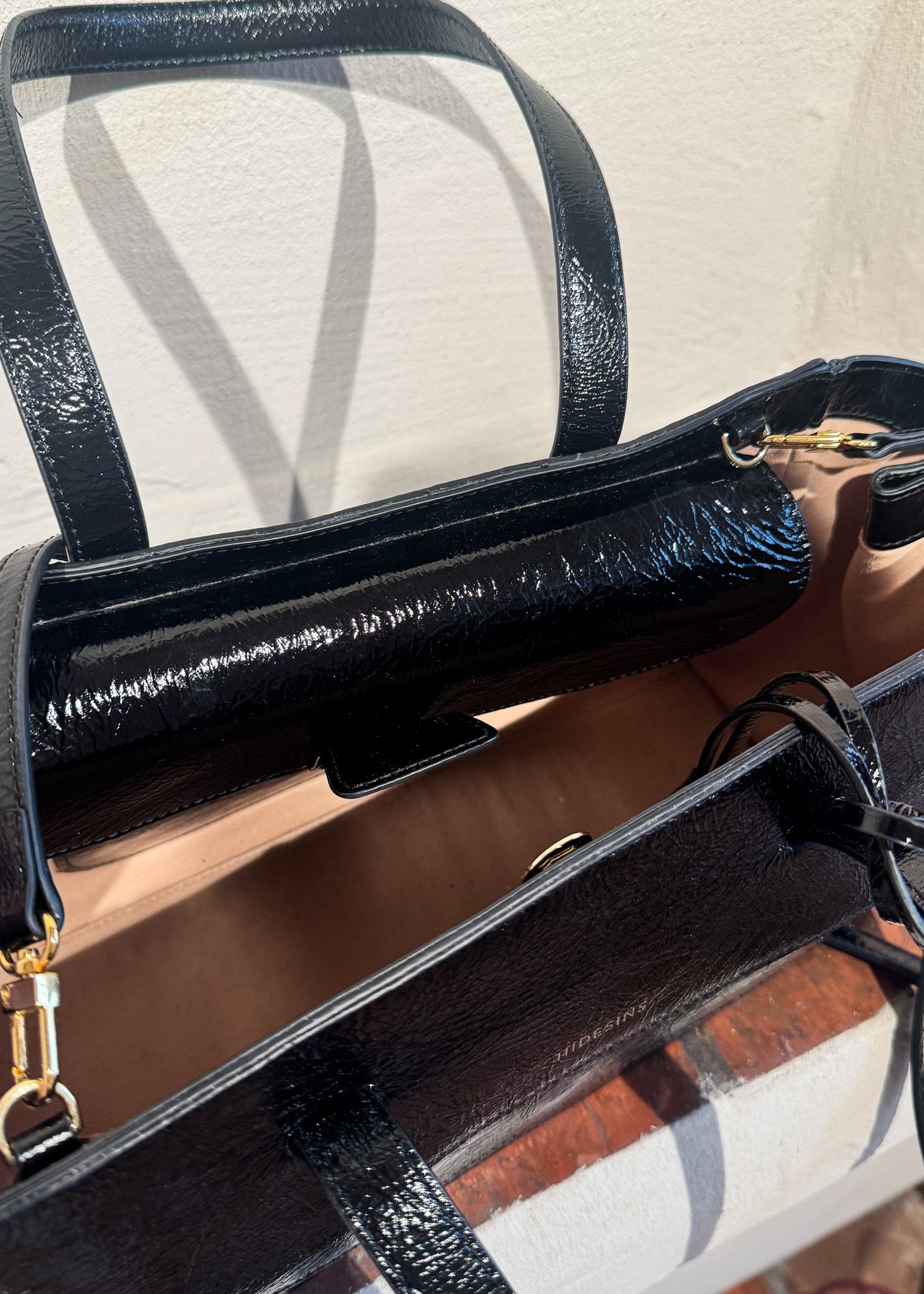 Hidesins bag