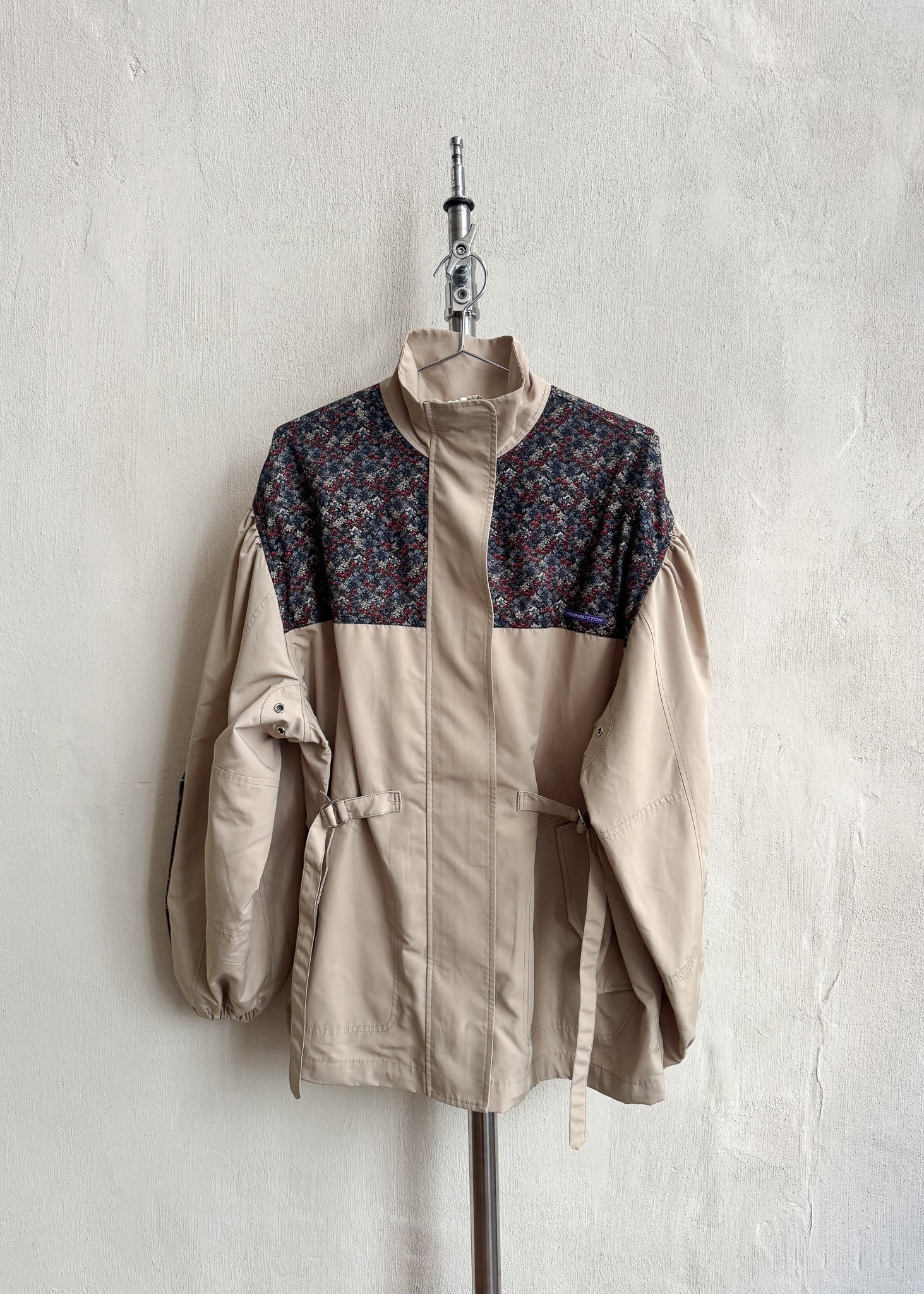 Pushbutton short trenchcoat - Size M