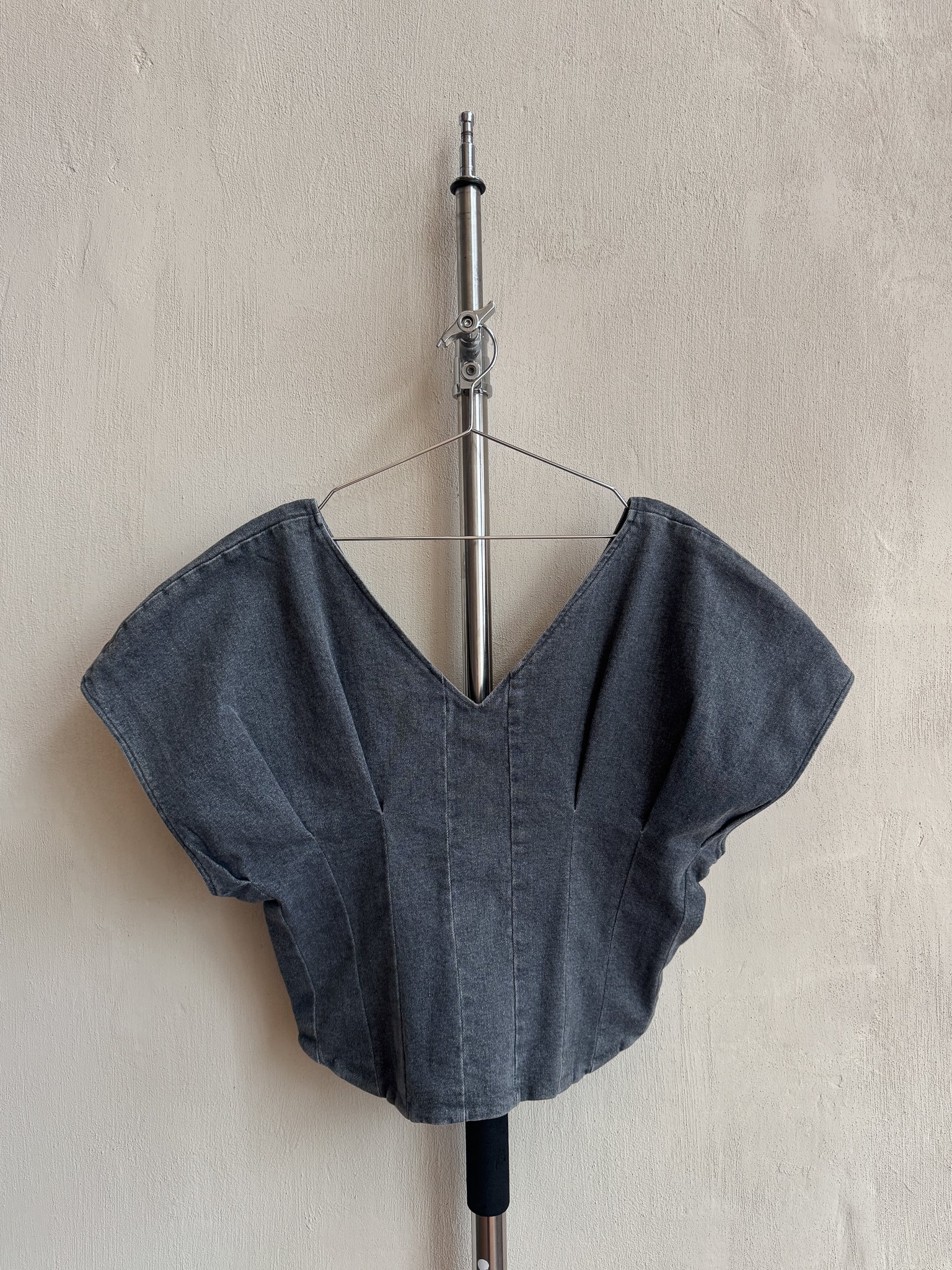 The Collectors Club top - Size L