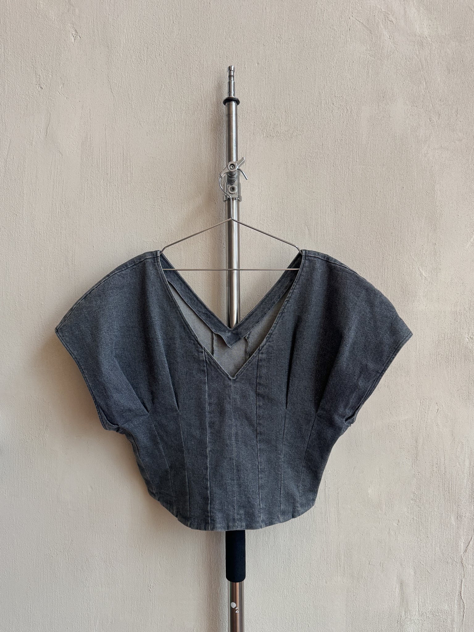 The Collectors Club top - Size L